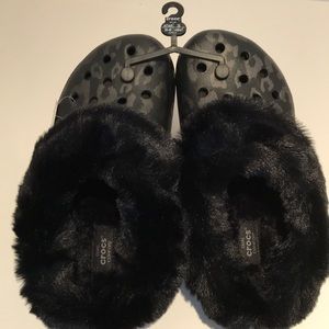 Crocs, Classic Mammouth BLK Leopard. W9 NWT